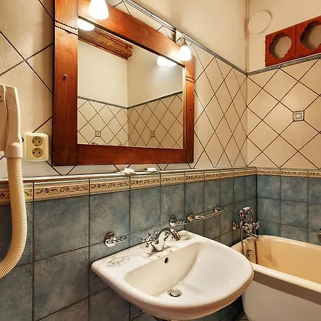 Gasthuis U Kriveho Psa 3*