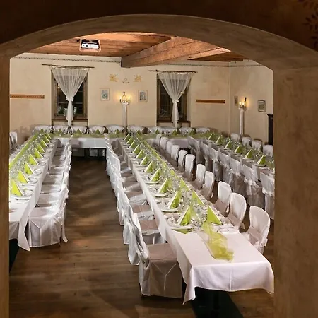 U Kriveho Psa Gæstehus