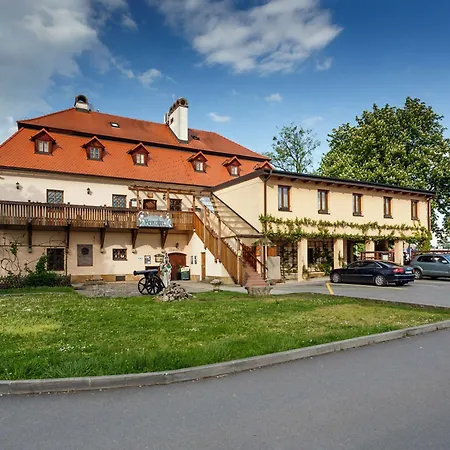 Gæstehus U Kriveho Psa 3*