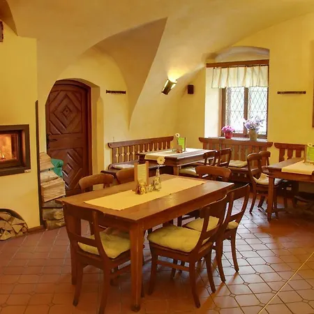 Guest house U Kriveho Psa 3*